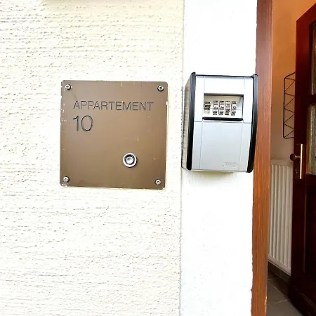 Gemuetliches Seeapartment Am Berg アパート