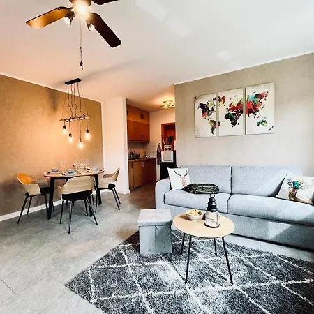 Gemuetliches Seeapartment Am Berg アパート *